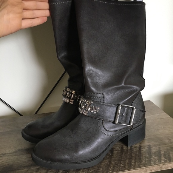 Vera Wang Shoes - Vera Wang Brown Mid-Calf Boots. Size 8.5